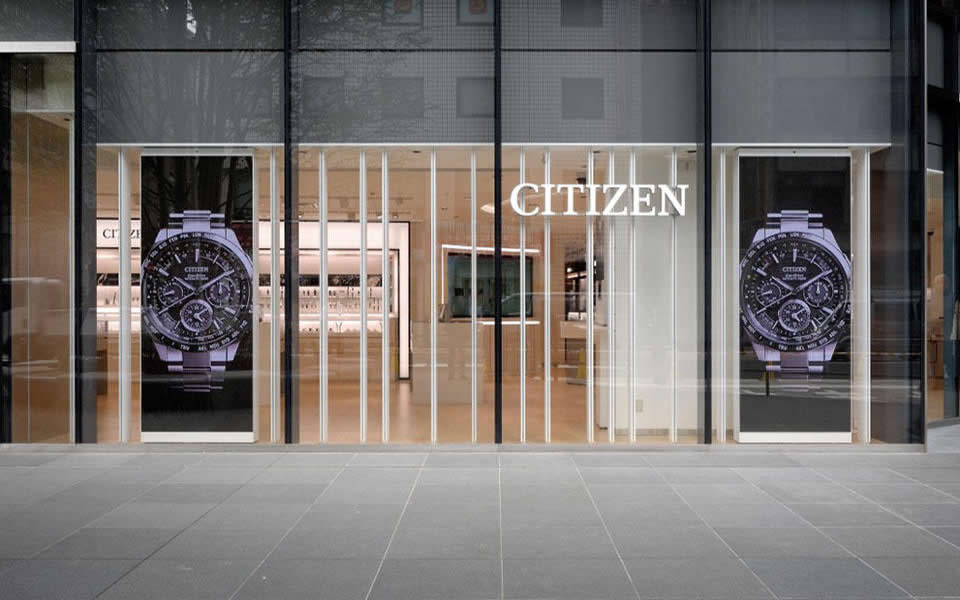 CITIZEN FLAGSHIP STORE TOKYO In-store LED-based digital signage